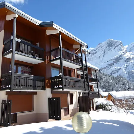 Apartment Jardin, Piscine Chauffee, Proche Pistes Et Centre - Fr-1-464-143 *